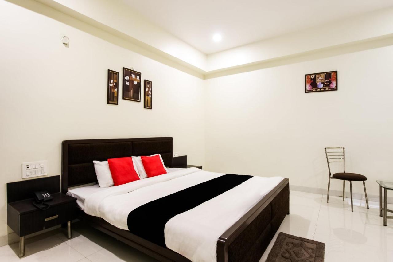 Capital O70964 Hotel D Mercy Nagpur Ngoại thất bức ảnh